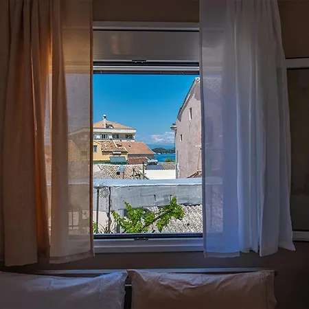 Fay's Sea View Luxury Appartement *