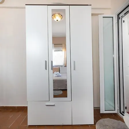 Fay's Sea View Luxury Apartament *